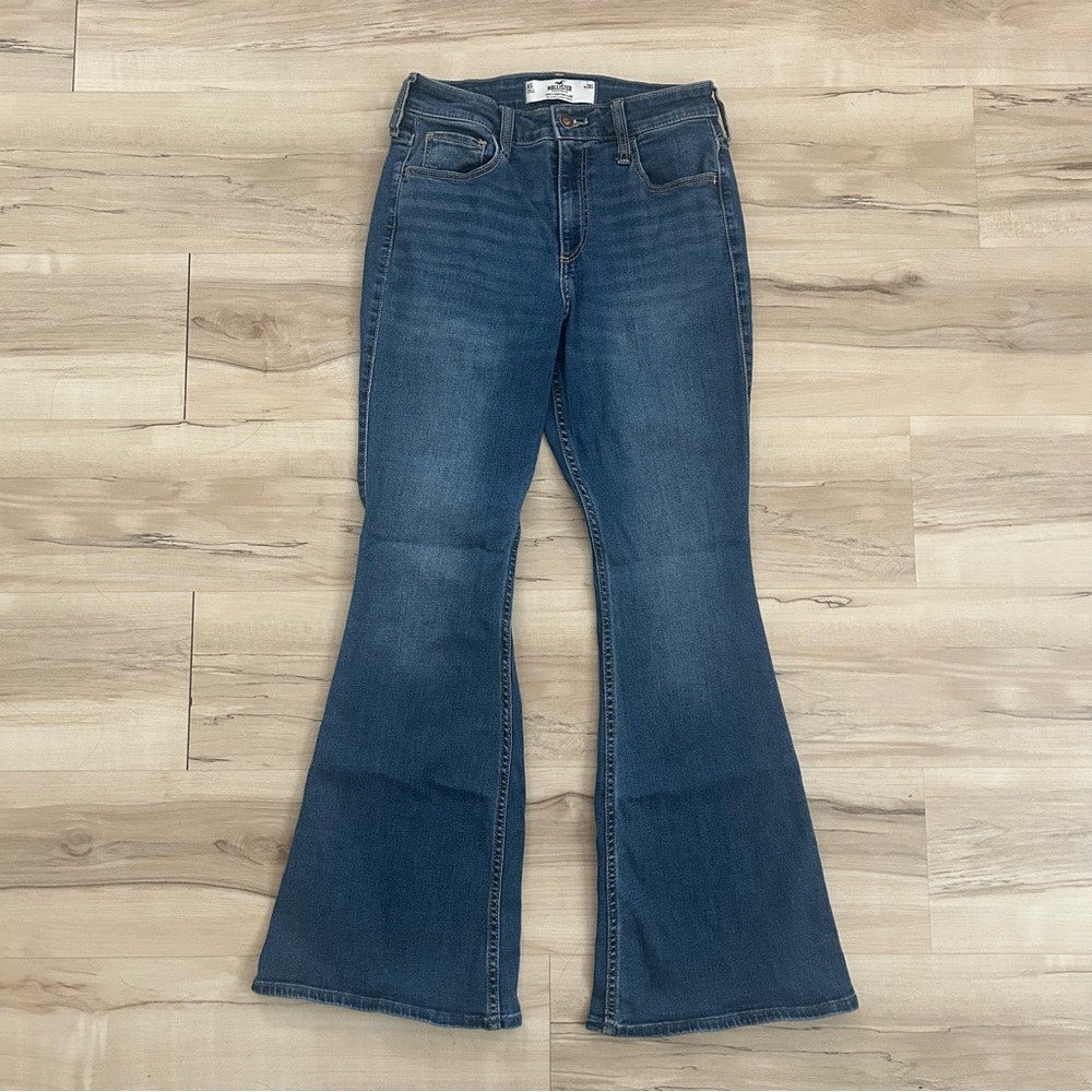 Hollister Curvy High Rise Flare Jeans Size 6S Dark Wash Curvy Jeans